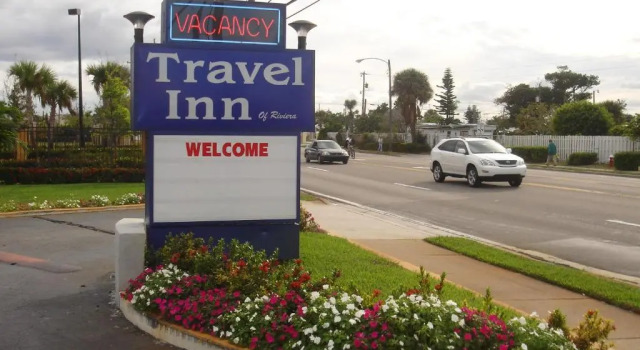Travel Inn of Riviera Beach, Забронировать Отель Ривьера-Бич Palm Beach County, рядом с Old Slip Marina