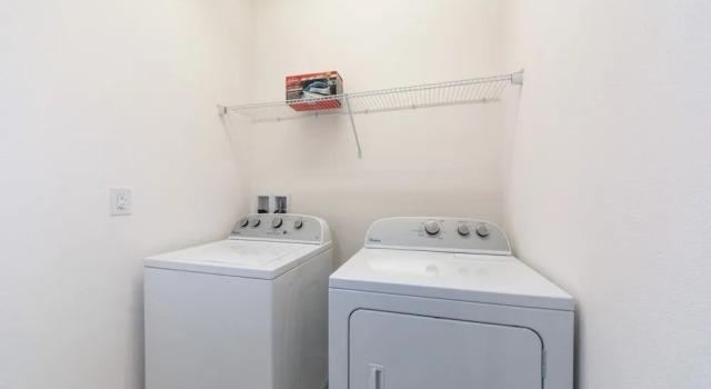 Private Beautiful Furnished ! 5 Bedroom Home