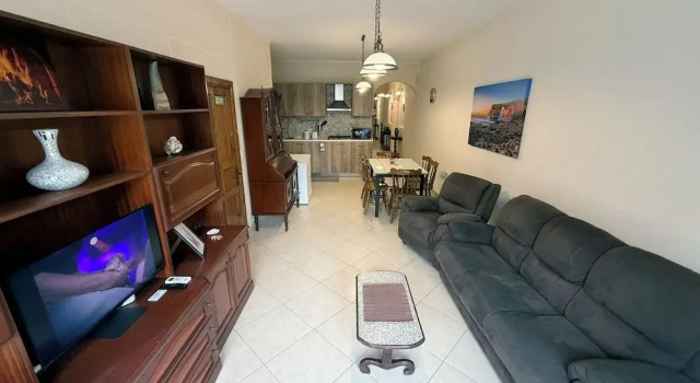 Апартаменты Traditional Maltese 3BD Apartment