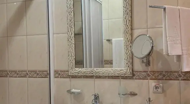 Apartment Hotel Prydesnyansky