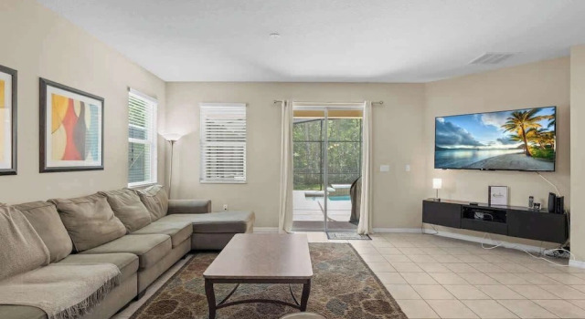 4 Bed Close to Disney Private Pool, Varaa Lomakoti Huvilat kohteessa Florida, Villa