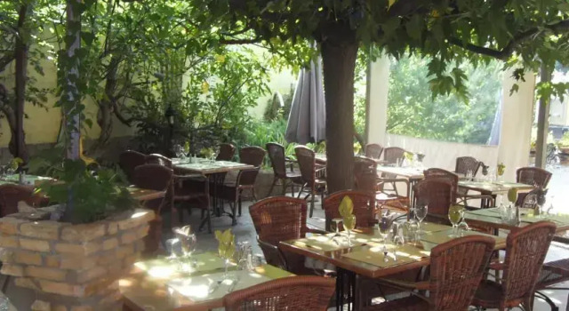 Auberge de la Table Ronde, Reserva ahora Albergue Vinon-sur-Verdon Cadarache