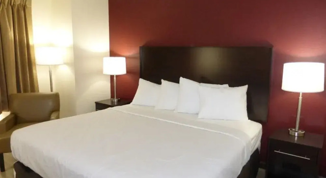 Super 8 Dry Ridge