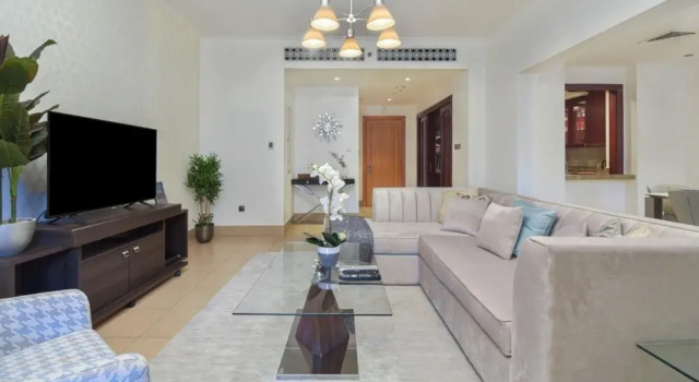 Dashing 2B Apt in Old Downtown