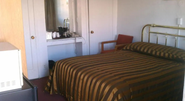 San Joaquin Motel, Rezerwuj Motel Motele w Merced, Motel