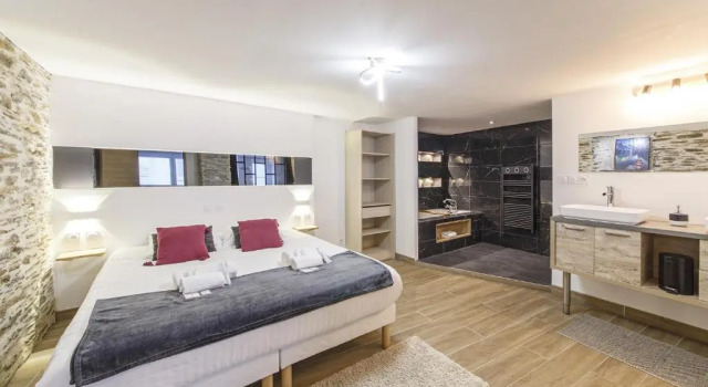Апартаменты Appartement luxueux au coeur de la Doutre