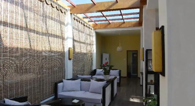 Lijiang Lashi Lake Retreat, Забронировать Отель Лицзян Юньнань, рядом с Улица Сквер-стрит Древнего города Даянь