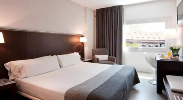 Номер Standard с балконом Hotel Actual