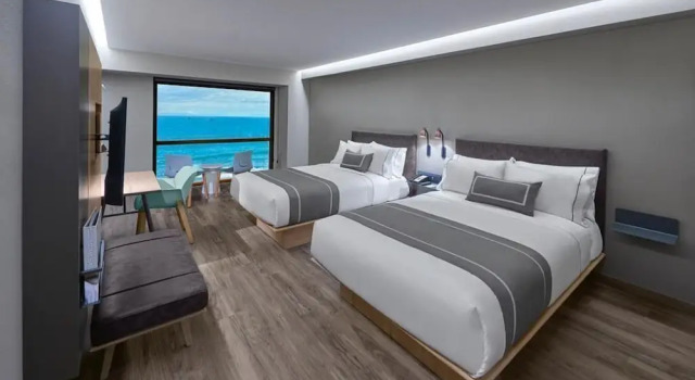 Четырёхместный номер Standard с частичным видом на океан City Express Plus by Marriott Ensenada