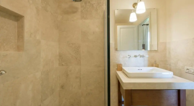 Апартаменты Deluxe 3bdrm luxury Apartment in Tuscan Villa,Private Estate, shared Swimmingpool