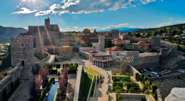 Zukas Hause, Rezerwuj Hotel Akhaltsikhe Samckhe Javakheti