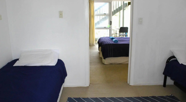 Surf N Stay Whangamata, Забронировать Гостевой дом Уангамата Coromandel Peninsula