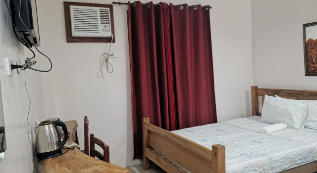Семейный номер Standard RedDoorz @ Jollydays Hotel Nueva Ecija - Vaccinated Staff
