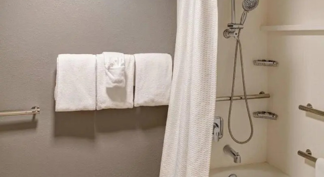 Двухместный номер Standard с балконом Courtyard by Marriott Columbia Northeast/Fort Jackson Area