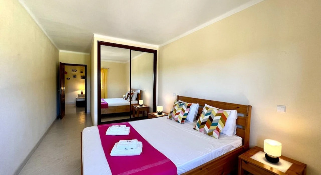 Alvor Paradise With Pool by Homing