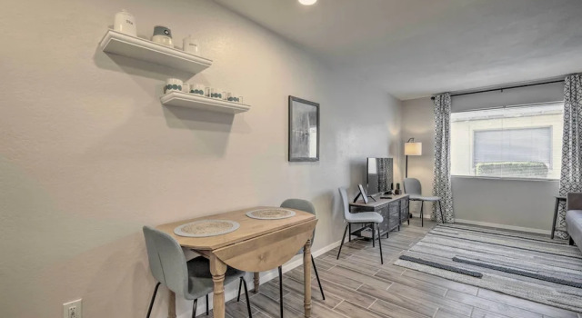 Апартаменты Walk to Old Town Scottsdale: Apartment w/ Patio!