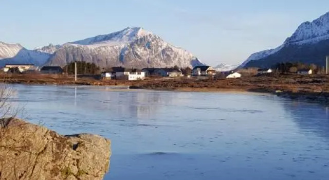 Milas House, Book Hotel Ramberg Lofoten