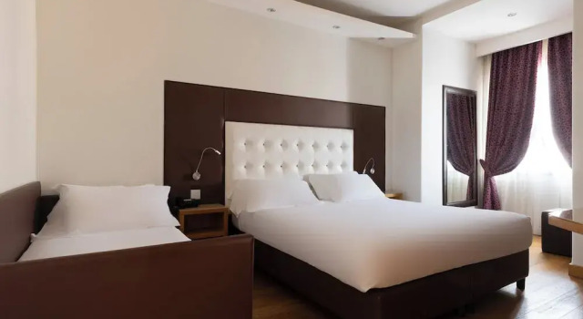 Трёхместный номер Hotel Royal Caserta