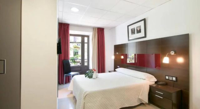 Номер Superior Atenas Granada