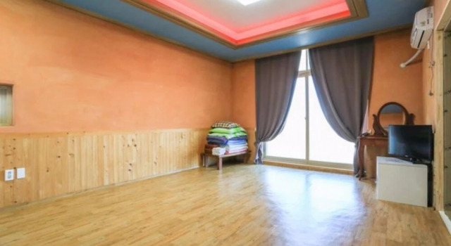 Hwaseong Badahyanggi Pension, Забронировать Отель Отели Хвасон с парковкой, Парковка