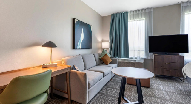 Двухместный люкс Staybridge Suites Grand Prairie Near Epic Central by IHG