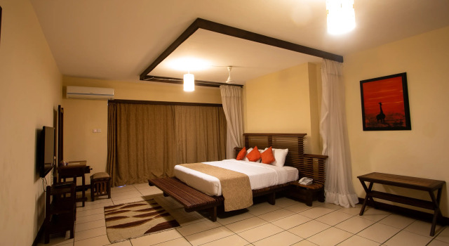 Люкс Superior CityBlue Creekside Hotel & Suites