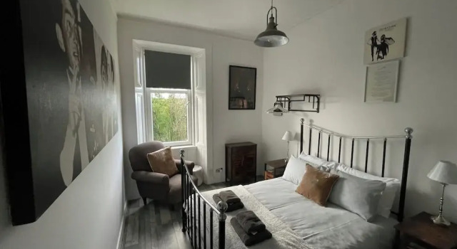 6 Guests - 3 Bedrooms - Sea View - Pet Friendly, Забронировать Апартаменты/квартира Ротсей Isle of Bute