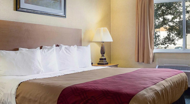 Люкс Econo Lodge Fargo - West Acres