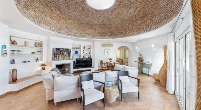 Villa Dome by OCvillas
