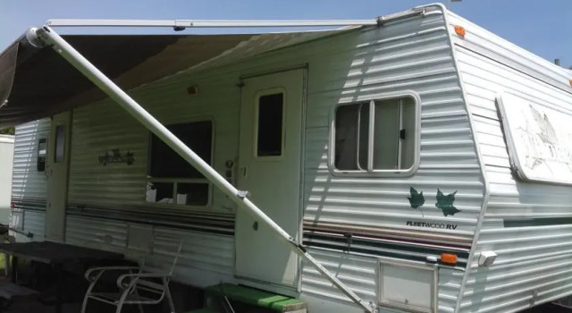 Sunrise Tourist Trailer Park, Varaa Hotelli  