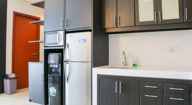 Апартаменты Full Furnished With Comfort Design 2Br Apartment At Thamrin Residence