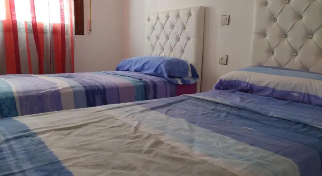 Oued Laou Apartment, Rezerwuj Apartament Hotele w Tanger-Tetouan z parkingiem, Parking