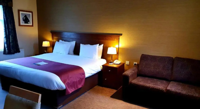 Семейный номер Standard Kings Arms Hotel by Greene King Inns