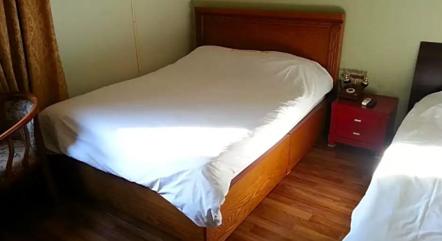 Трёхместный номер Standard Monaco Hotel