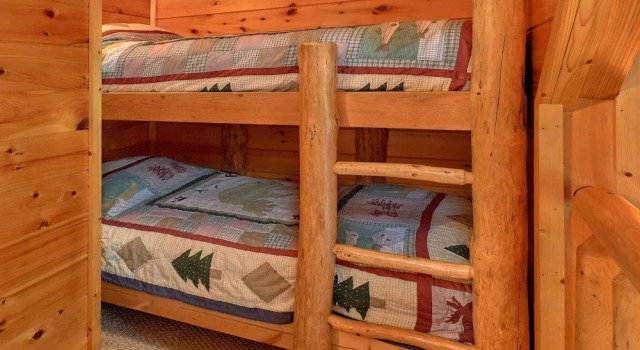 Catch Me If You Can - 1 Br Cabin, Забронировать Отель Отели Пиджен-Фордж с парковкой, рядом с Cooter’s Place &amp; Museum, Парковка