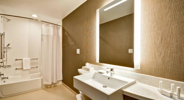 Четырёхместный люкс SpringHill Suites by Marriott Cincinnati Blue Ash
