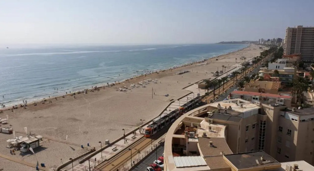 Апартаменты Luxury 12th Floor Beachfront
