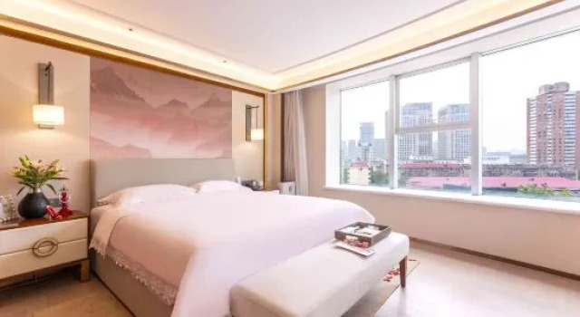 Номер Standard Yun-Zen Century Hotel