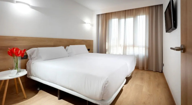 Семейные апартаменты c 1 комнатой Hotel SB Corona Tortosa