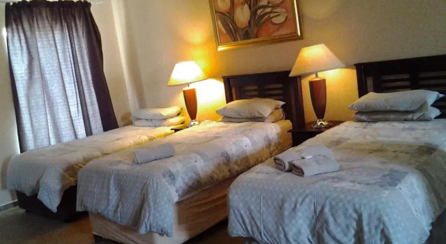 Трёхместный номер Standard Airport Lodge Guest House
