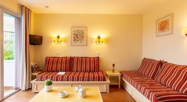 Pierre et Vacances 41740, Buchen Sie Hotel Arcangues Französisches Baskenland