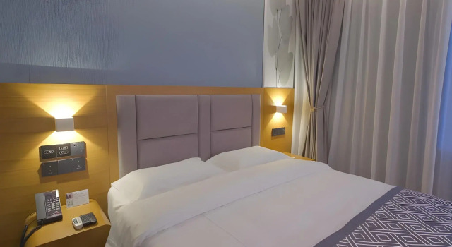 GreenTree Inn Puyang Ruifengyuan Business Hotel, Varaa Hotelli Puyang Henan