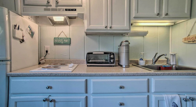 Апартаменты Romantic Cape Cod Studio w/ Patio, Near Beaches