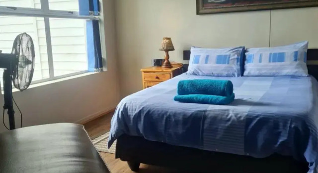 Point Village Accommodation - Portobelo 6, Забронировать Отель Отели Mossel с парковкой, Парковка