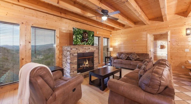 Blue Ridge Refuge 8 Bedroom Cabin by Redawning