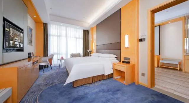 Люкс Deluxe Vienna International Hotel Jingzhou New World