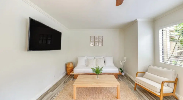 Апартаменты ~ 2 Mi to Beach: Princeville Condo w/ Private Deck