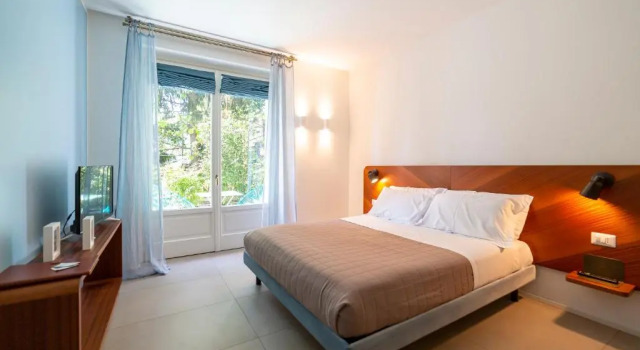 Полулюкс Le Stanze del Lago Suites & Pool