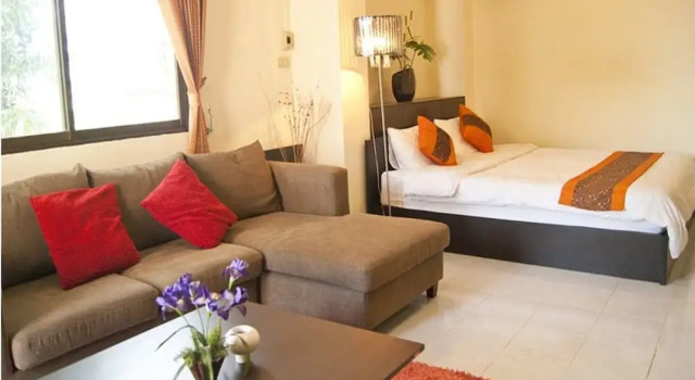Люкс с балконом Good Houses Apartment