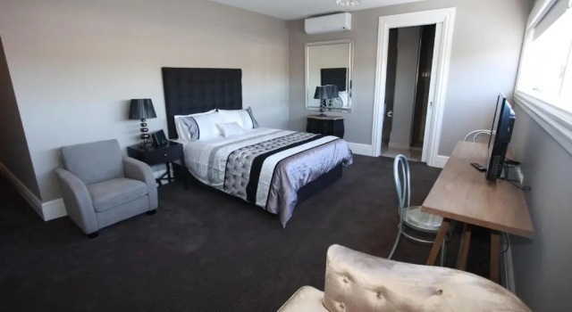 Студия Ballarat Premier Apartments